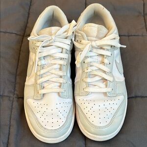 Nike Women’s Dunk Low Sneakers